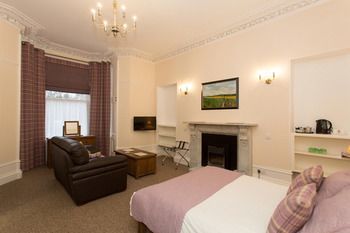 Cedars Guest House Aberdeen Exterior foto